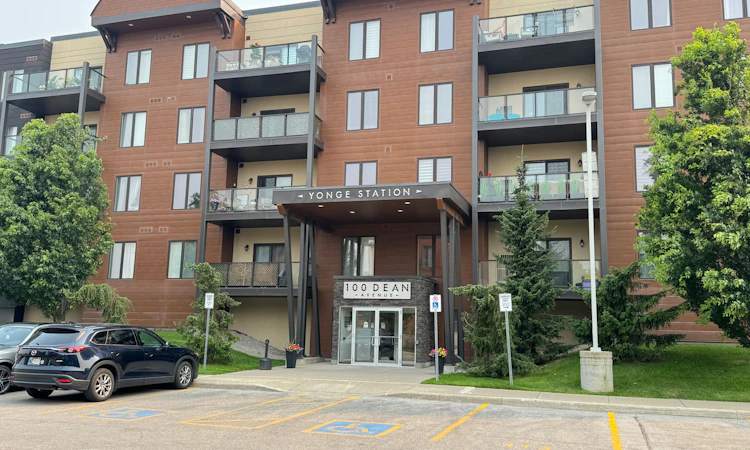404-100 Dean Avenue