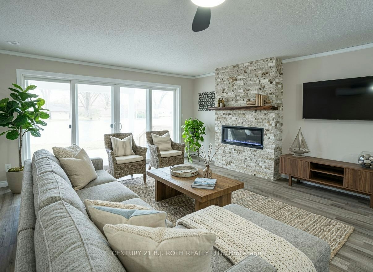 Unit 27-1 Paradise Boulevard W, Ramara, ON, L0K 1B0