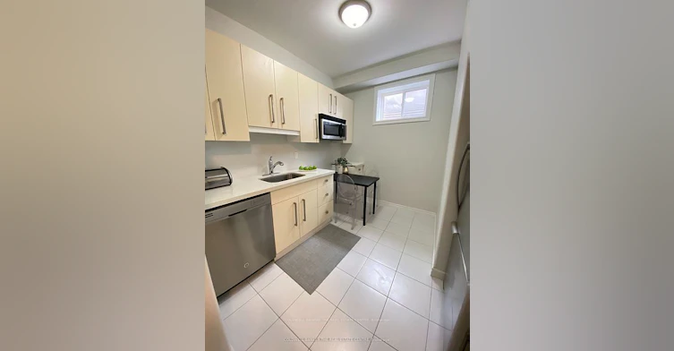 B-13 Gaskin Court N, Barrie, ON, L4N 6K2 - 5