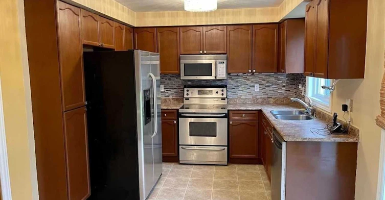 4 Catherine Drive, Barrie, ON, L4N 0Y7 - 2