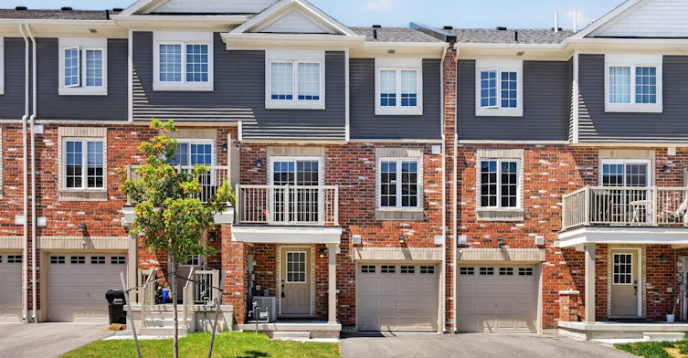 9 Silo Mews, Barrie, ON, L9J 0V4 - 2