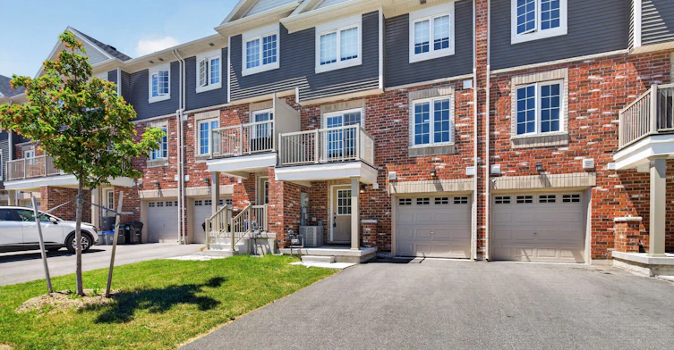 9 Silo Mews, Barrie, ON, L9J 0V4 - 3