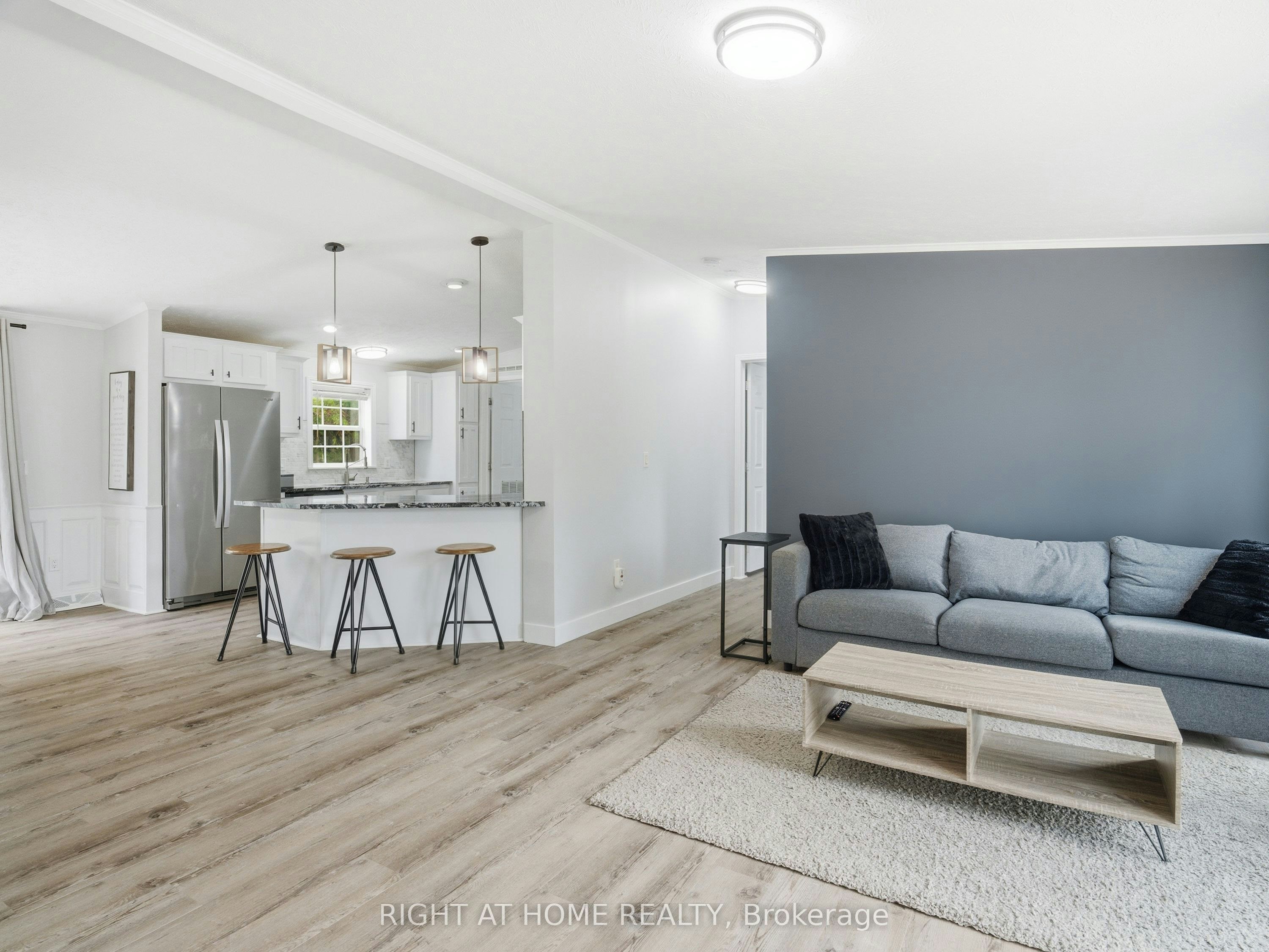 8168 Laidlaw Avenue, Ramara, ON, L0K 2B0