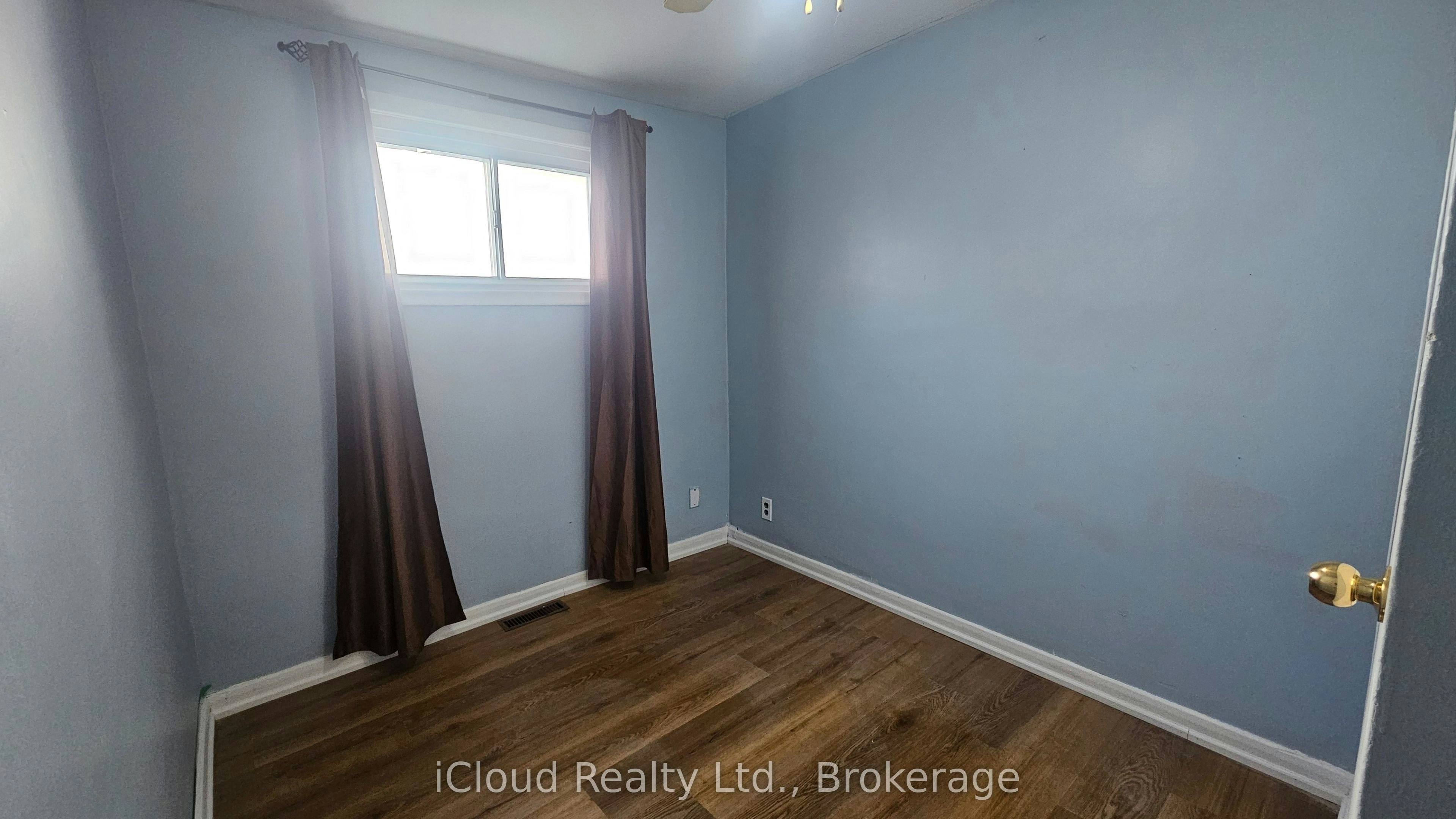 241 John Street, Orillia, ON, L3V 3H8 - 4