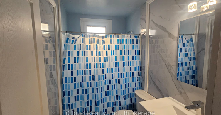 241 John Street, Orillia, ON, L3V 3H8 - 3