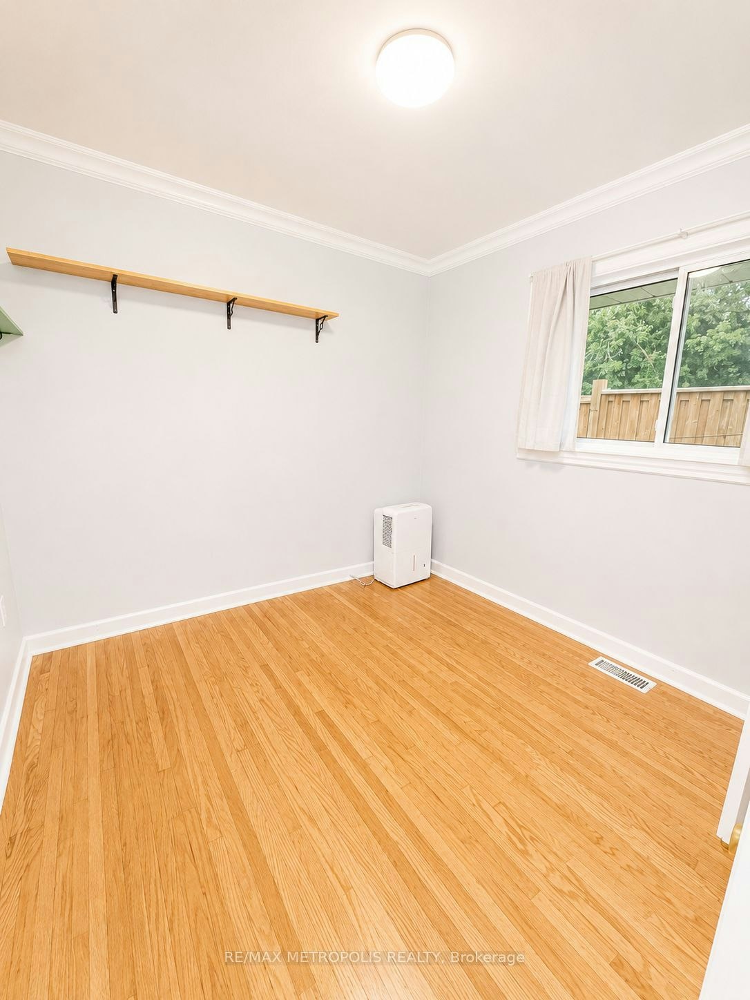 MAIN-266 Napier Street, Barrie, ON, L4M 1X9 - 8