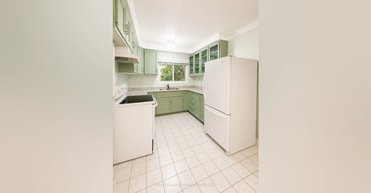 MAIN-266 Napier Street, Barrie, ON, L4M 1X9 - 5