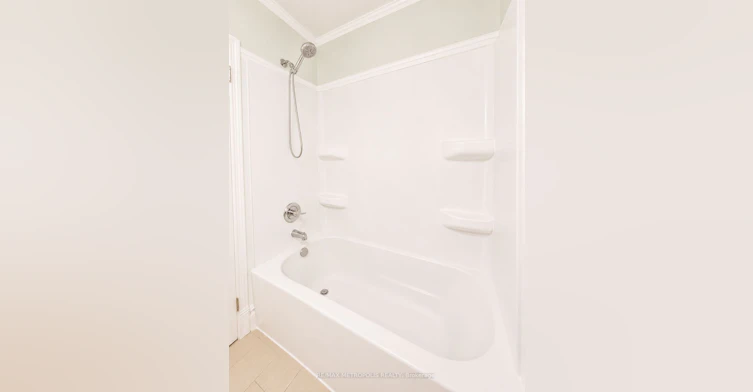 MAIN-266 Napier Street, Barrie, ON, L4M 1X9 - 10
