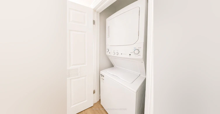 MAIN-266 Napier Street, Barrie, ON, L4M 1X9 - 16