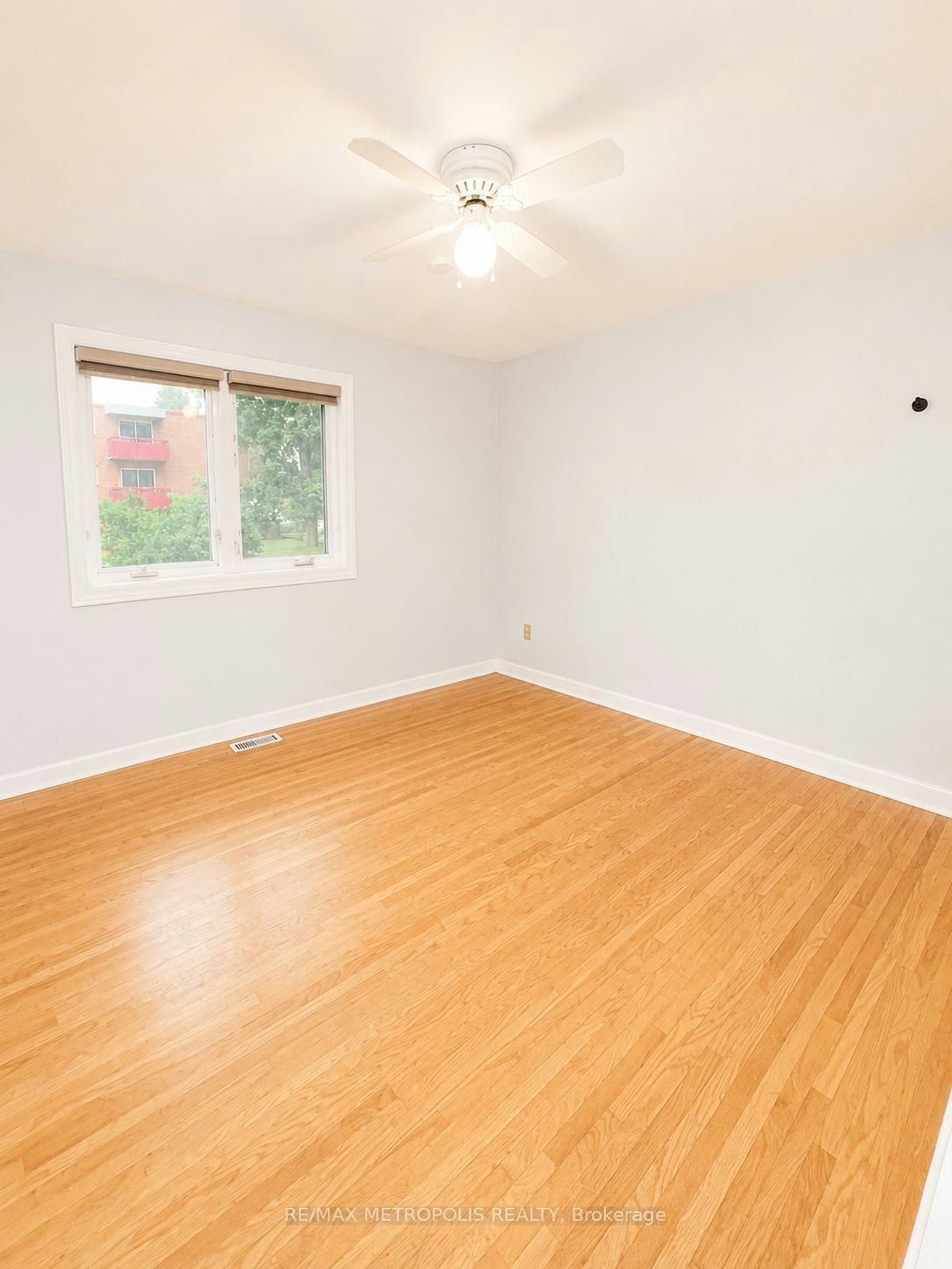 MAIN-266 Napier Street, Barrie, ON, L4M 1X9 - 9