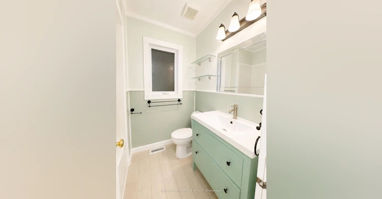 MAIN-266 Napier Street, Barrie, ON, L4M 1X9 - 15
