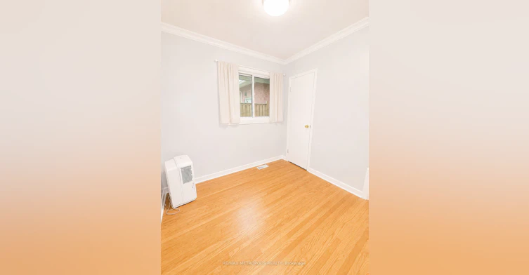 MAIN-266 Napier Street, Barrie, ON, L4M 1X9 - 7