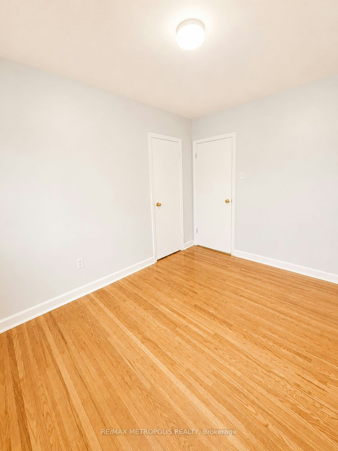 MAIN-266 Napier Street, Barrie, ON, L4M 1X9 - 11