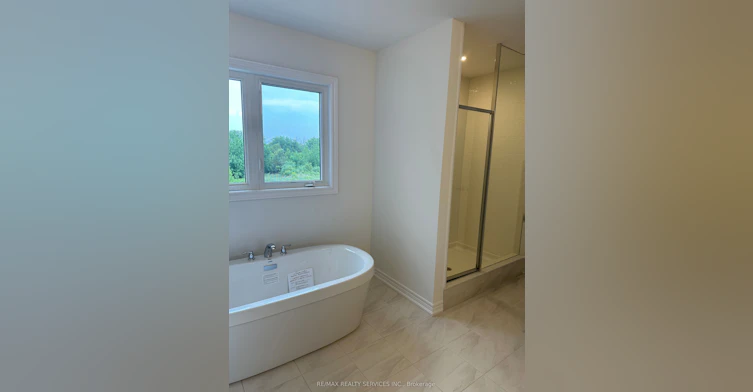 136 Thicketwood Avenue, Barrie, ON, L9J 0W8 - 9