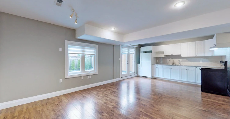 Lower-17 Porritt Street, Barrie, ON, L4N 6Y5 - 4