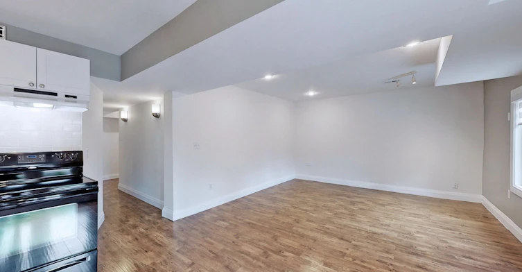 Lower-17 Porritt Street, Barrie, ON, L4N 6Y5 - 8