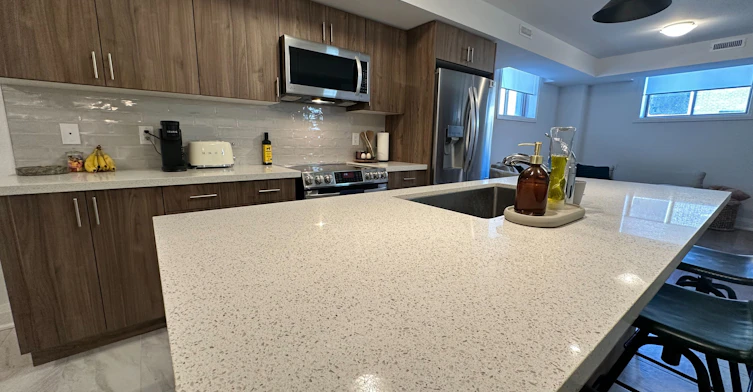 lower-30 Barnyard Trail, Barrie, ON, L9J 0V5 - 2