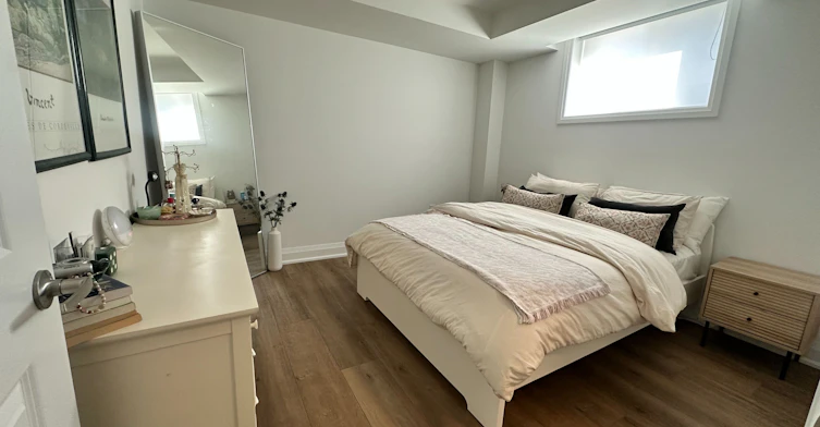 lower-30 Barnyard Trail, Barrie, ON, L9J 0V5 - 7