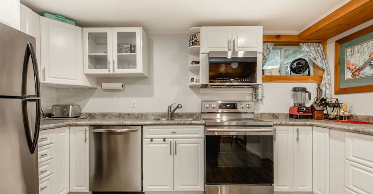 Lower Level-243 Wellington Street E, Barrie, ON, L4M 2E4 - 8
