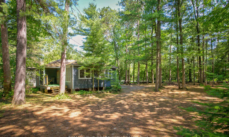 341 Tiny Beaches Road N