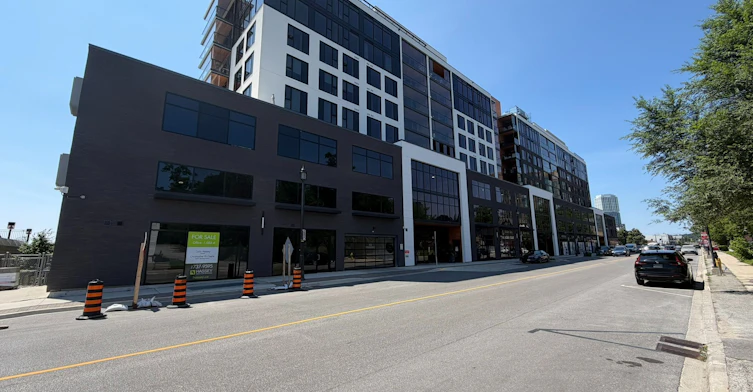 303-185 Dunlop Street E, Barrie, ON, L4M 0L7 - 32