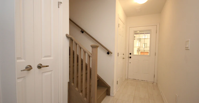 30 Wagon Lane, Barrie, ON, L9J 0V1 - 9
