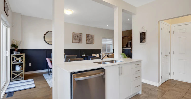 17 Olympic Gate, Barrie, ON, L9J 0H9 - 15