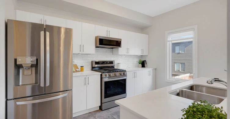 17 Olympic Gate, Barrie, ON, L9J 0H9 - 17