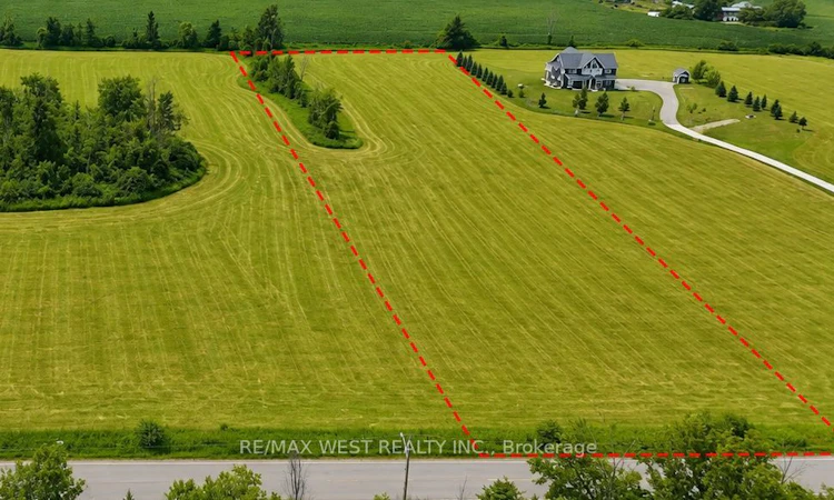 22 Sydenham Trail W