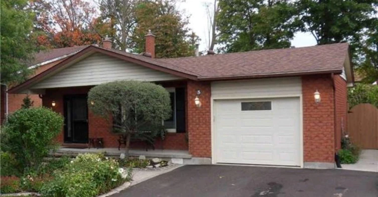 5 Pepler Place, Barrie, ON, L4N 5E3
