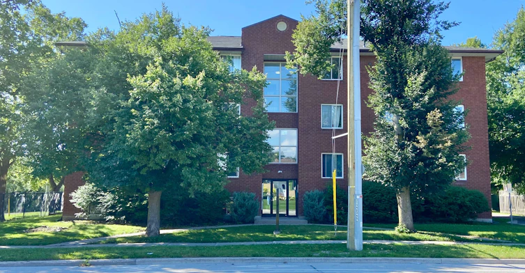 302-170 Grove Street E, Barrie, ON, L4M 2P7 - 2