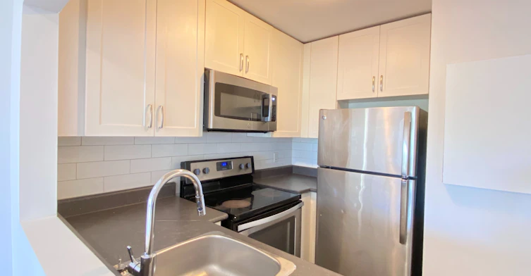 302-170 Grove Street E, Barrie, ON, L4M 2P7 - 4