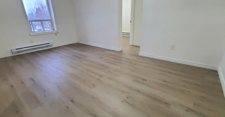6-58 Queen Street W, Springwater, ON, L0L 1P0 - 2