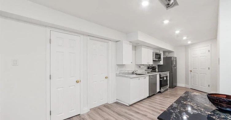Bsmnt-47 Stollar Boulevard, Barrie, ON, L4M 6N3 - 13