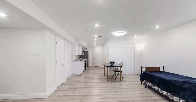 Bsmnt-47 Stollar Boulevard, Barrie, ON, L4M 6N3 - 8