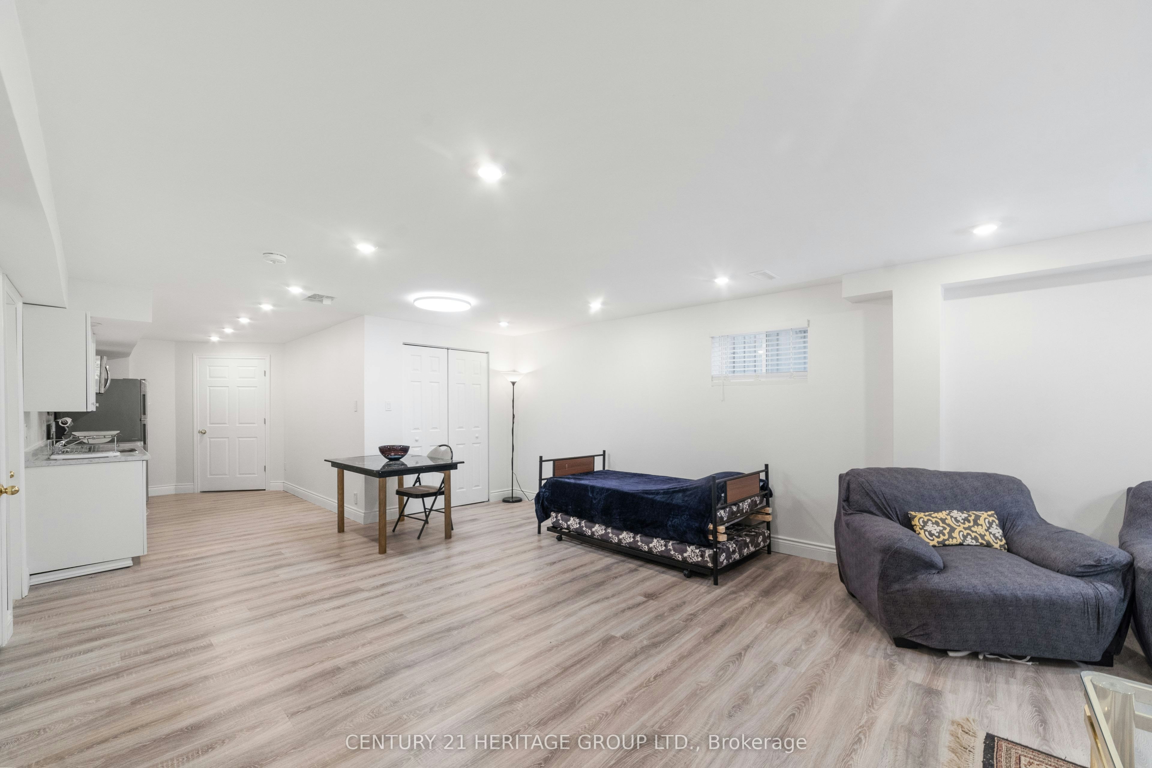Bsmnt-47 Stollar Boulevard, Barrie, ON, L4M 6N3 - 12