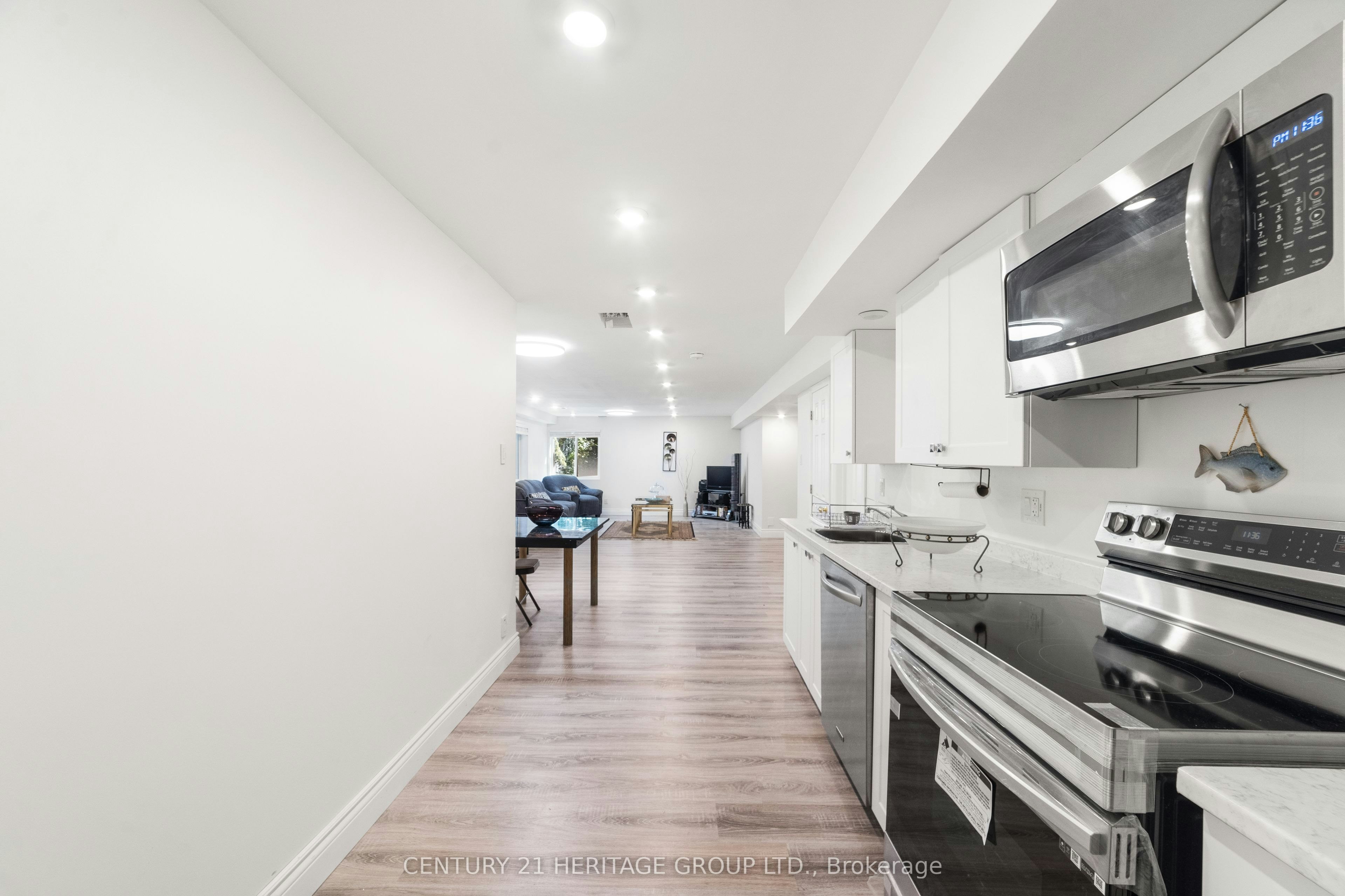 Bsmnt-47 Stollar Boulevard, Barrie, ON, L4M 6N3 - 11