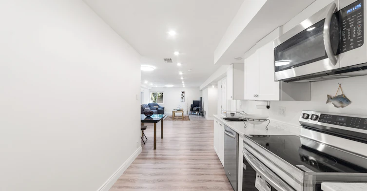 Bsmnt-47 Stollar Boulevard, Barrie, ON, L4M 6N3 - 11