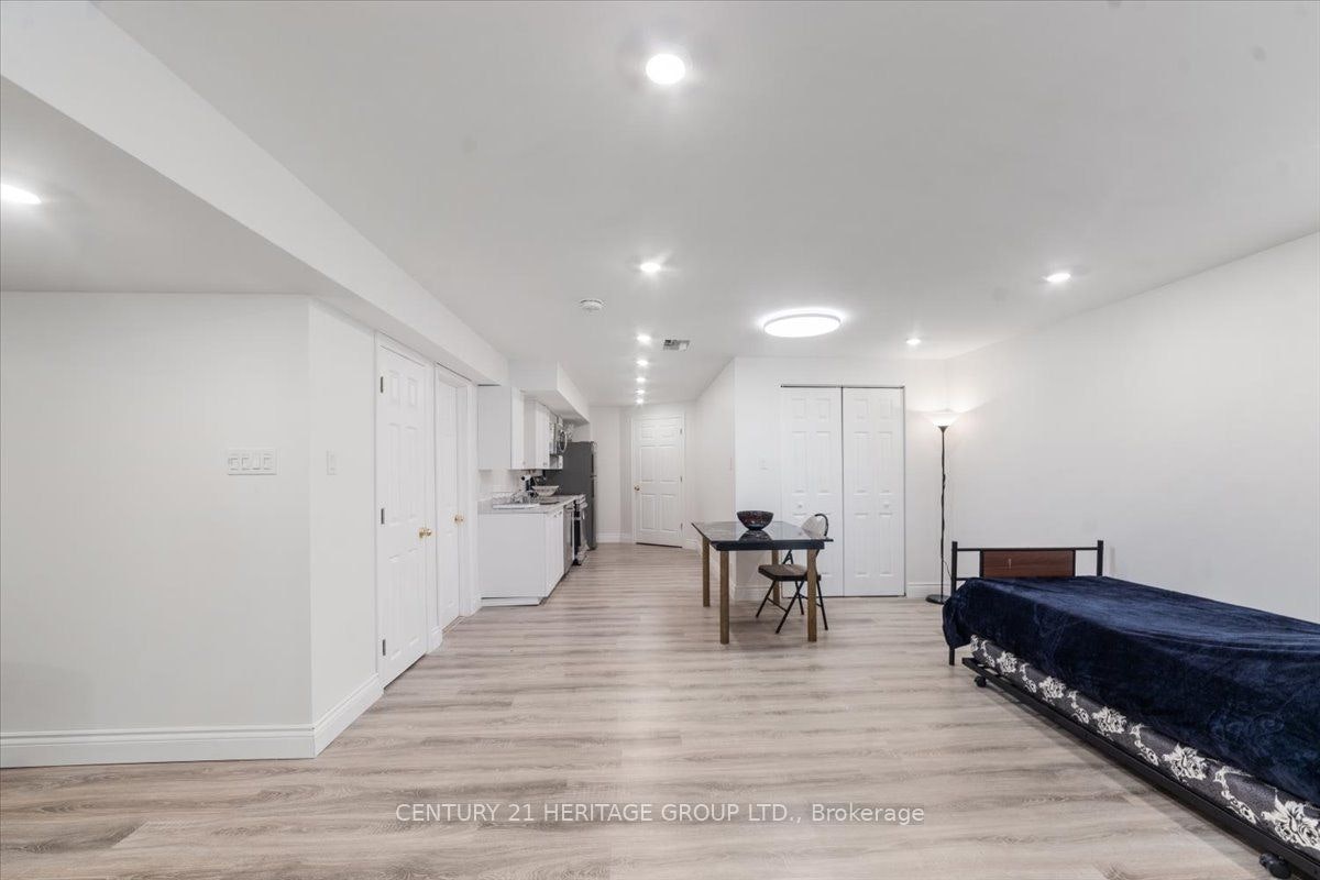 Bsmnt-47 Stollar Boulevard, Barrie, ON, L4M 6N3 - 7