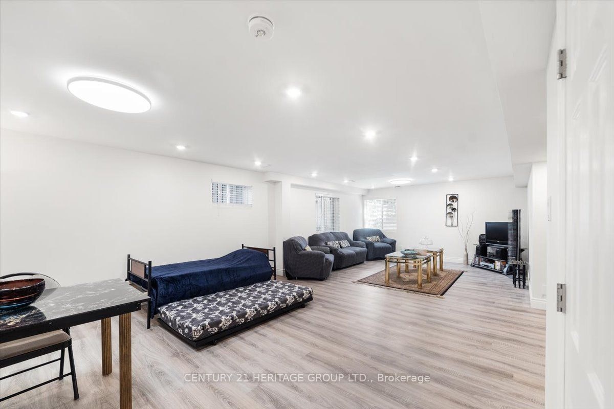Bsmnt-47 Stollar Boulevard, Barrie, ON, L4M 6N3 - 2