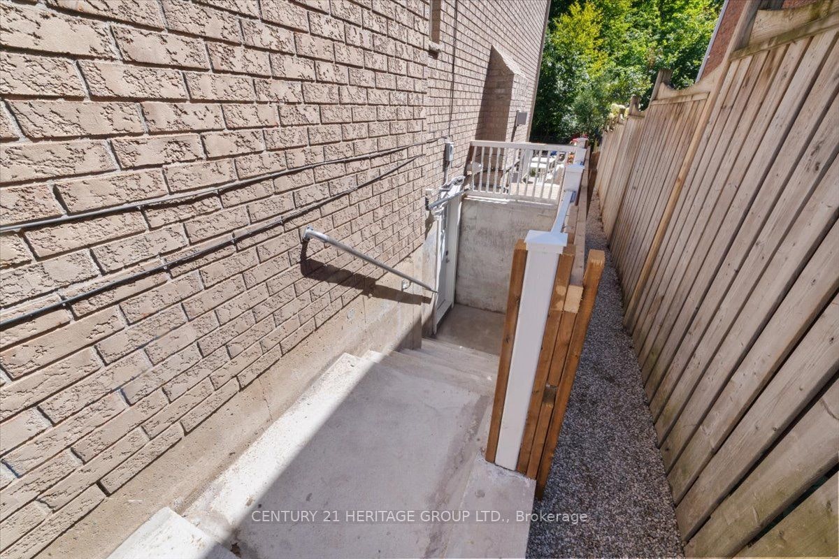 Bsmnt-47 Stollar Boulevard, Barrie, ON, L4M 6N3 - 24