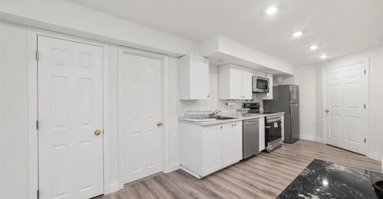 Bsmnt-47 Stollar Boulevard, Barrie, ON, L4M 6N3 - 12