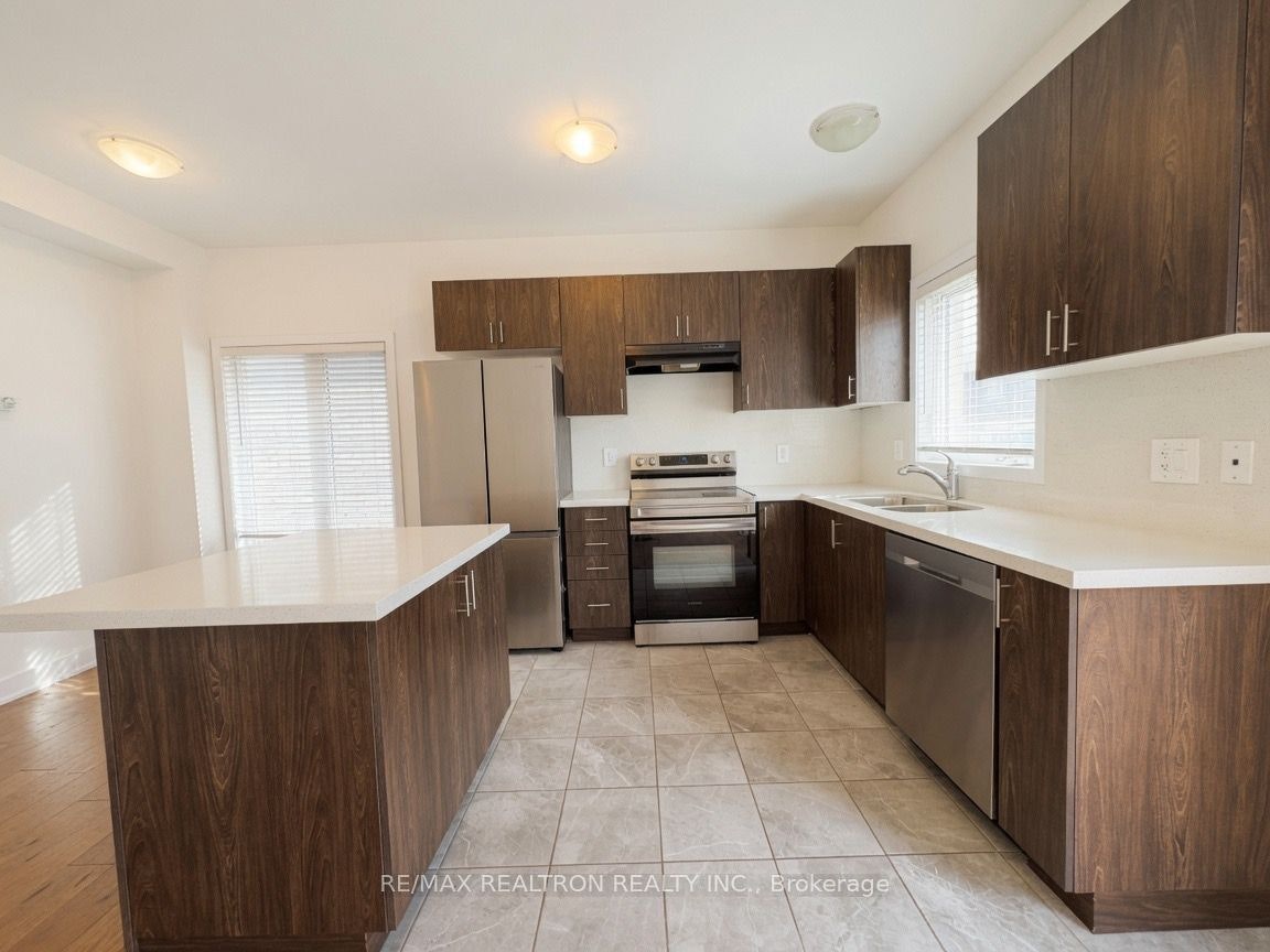 36 Westwood Avenue, Barrie, ON, L9J 0M6 - 2