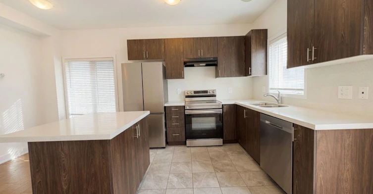 36 Westwood Avenue, Barrie, ON, L9J 0M6 - 2