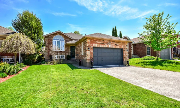53 Forest Dale Drive