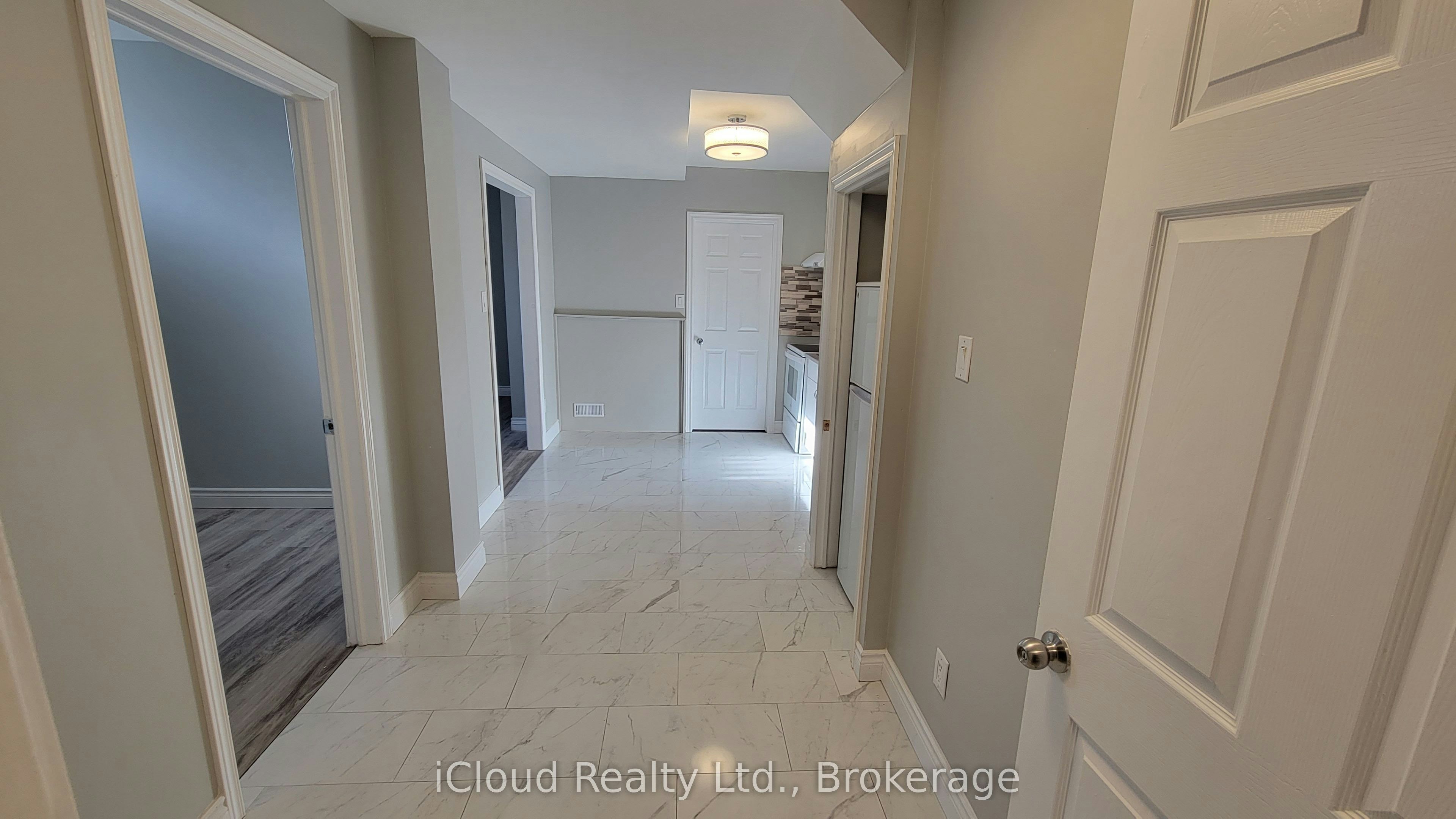 296 Hickling Trail, Barrie, ON, L4M 5X9 - 4