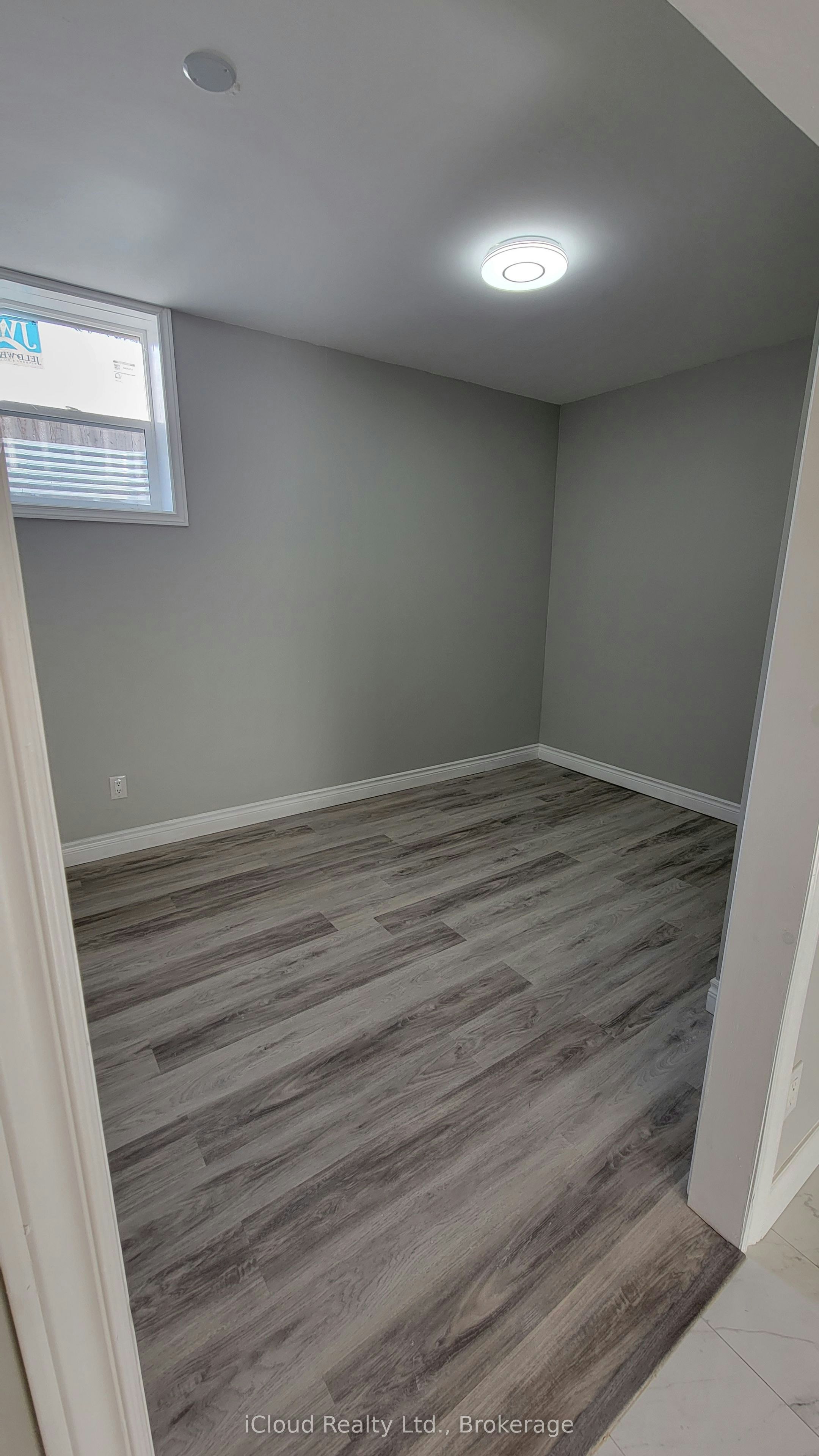 296 Hickling Trail, Barrie, ON, L4M 5X9 - 5
