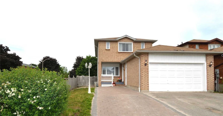 296 Hickling Trail, Barrie, ON, L4M 5X9