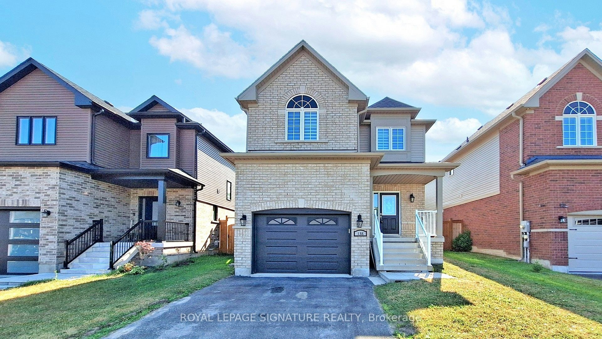 138 Sun King Crescent, Barrie, ON, L4M 0E5
