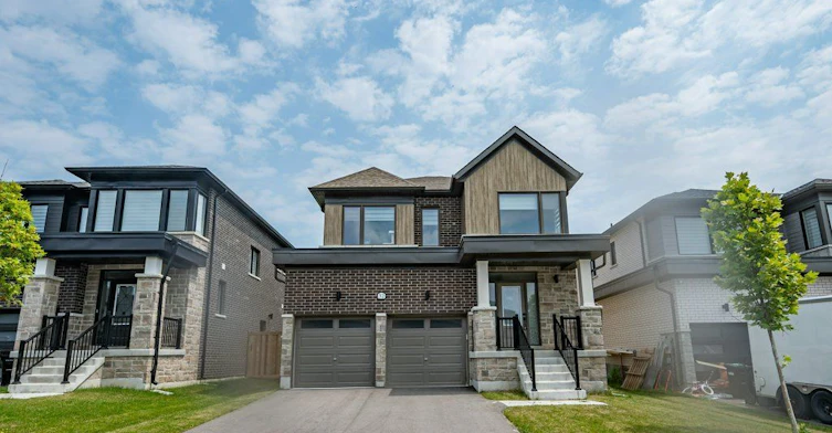 32 Nicort Road, Wasaga Beach, ON, L9Z 0N4